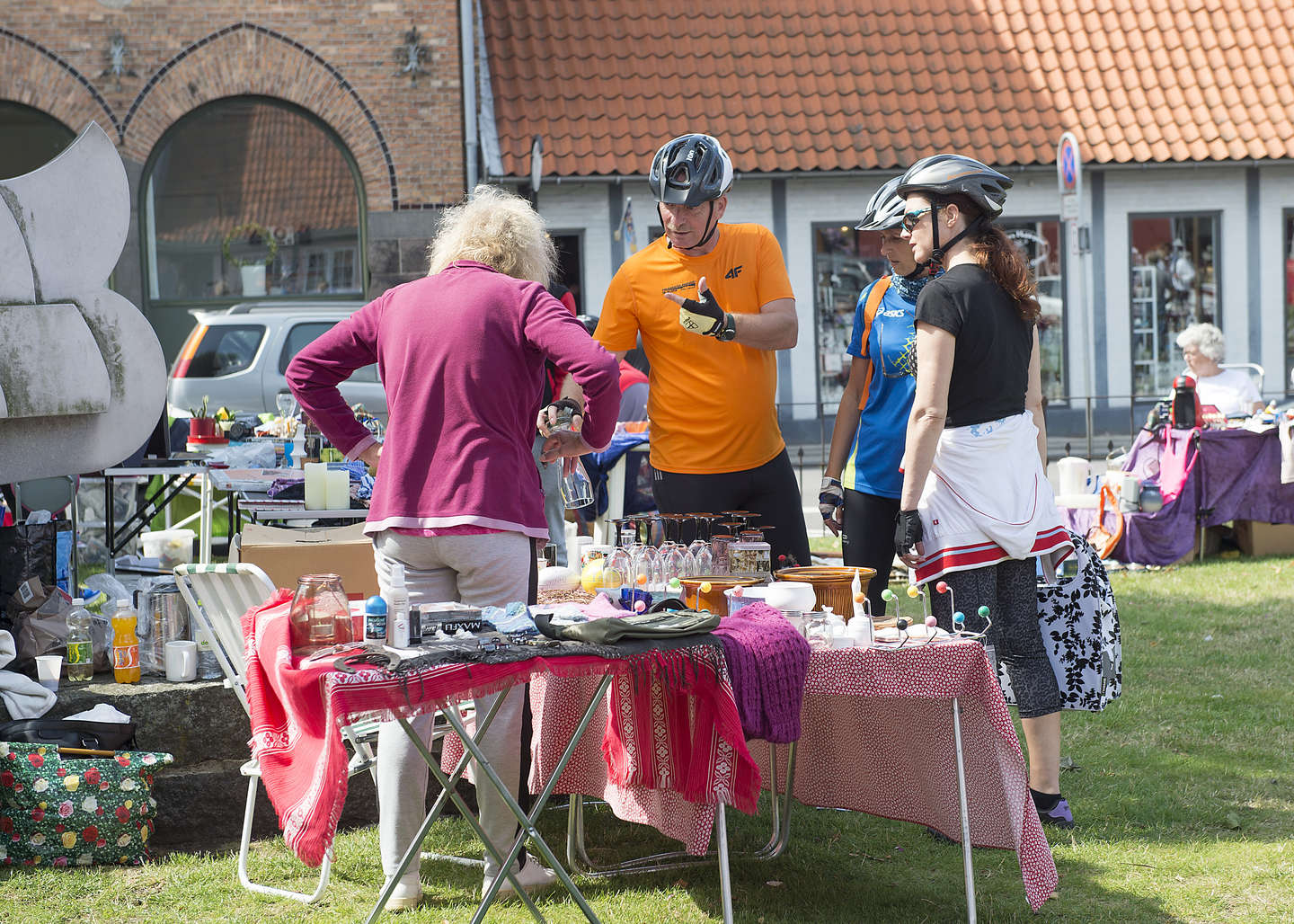 Sensommerstemning p Store og Lille Torv