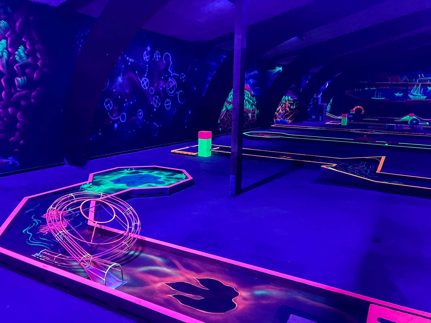 Selvlysende minigolf