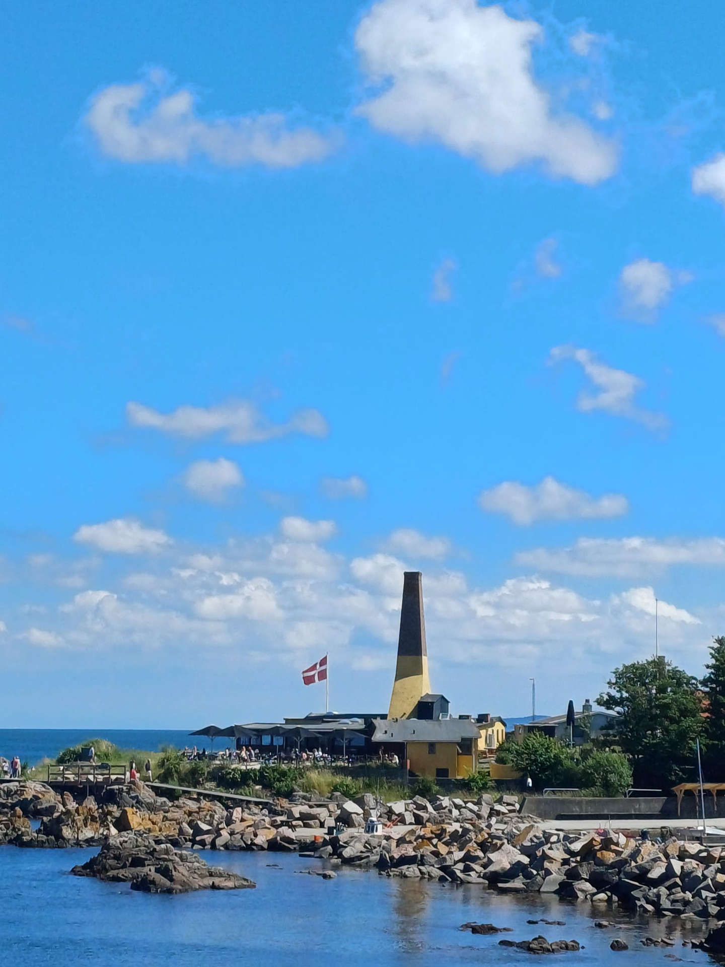 Rgeri byder psken velkommen med buffet