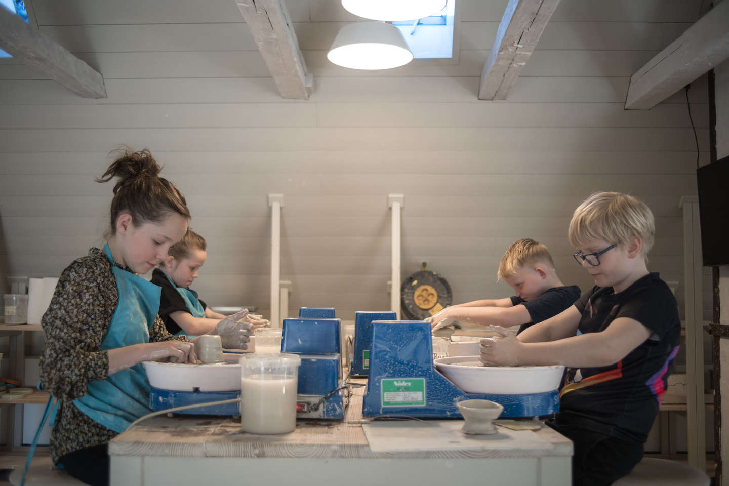 Drej dit eget keramik p� Hjorths Fabrik