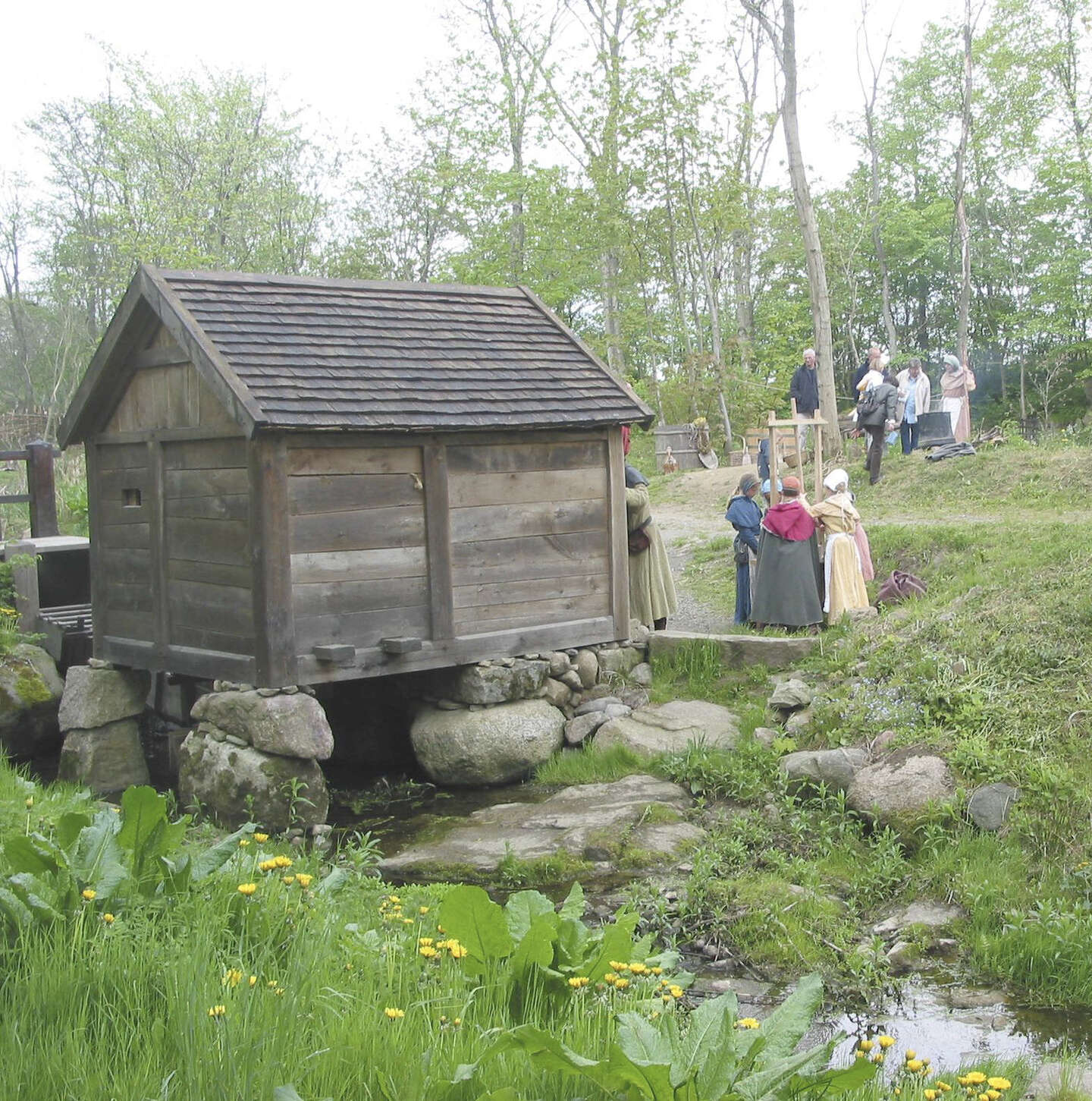 Se Plaskem�llen p� middelaldercentret i �sterlars 