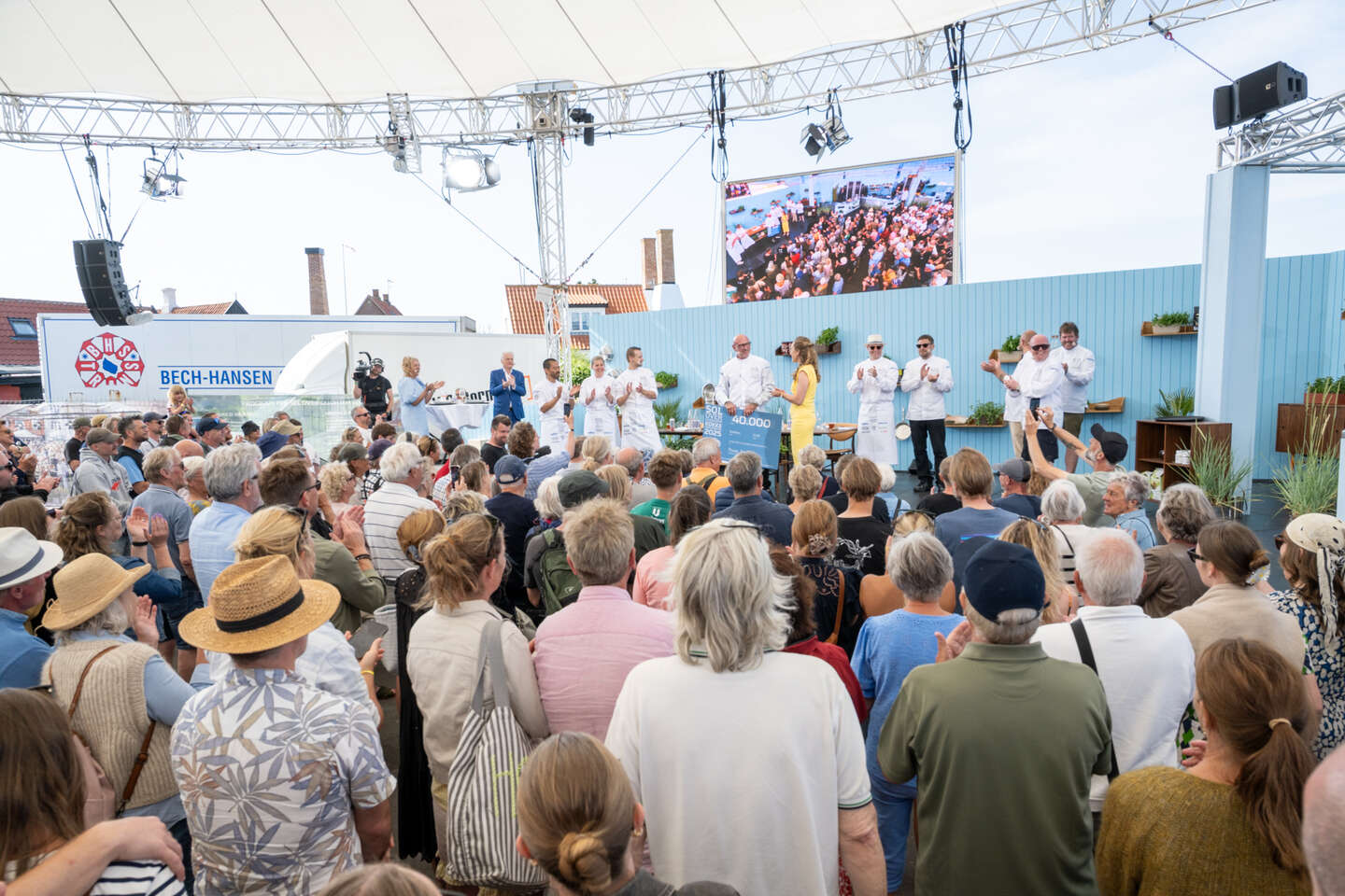 Sol over Gudhjem � gastronomiens sommerfest p� Bornholm