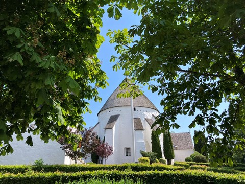 Se �sterlars Rundkirke med guide 